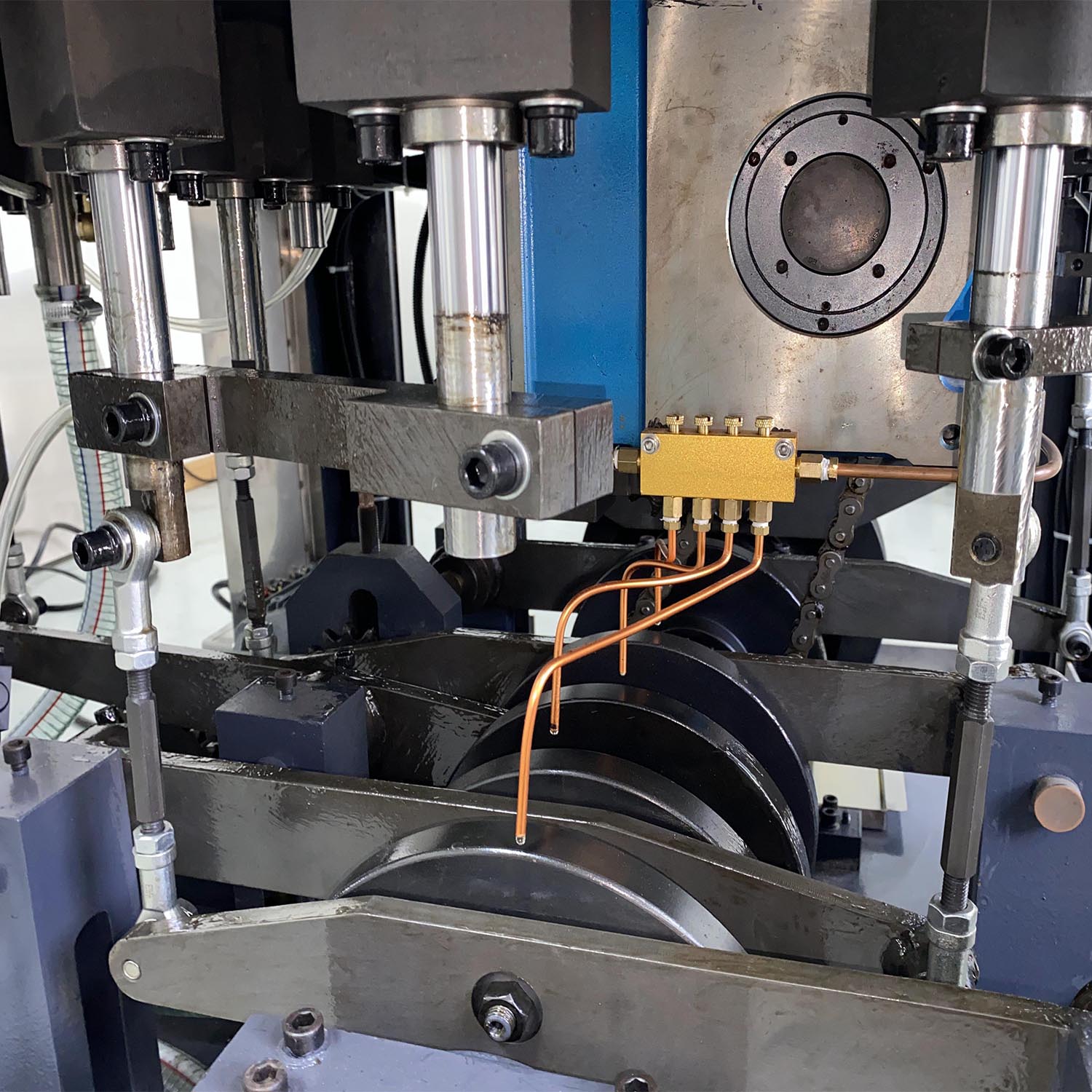 NJP-2500 Автоматическое оборудование для наполнения капсул с твердым гелем 