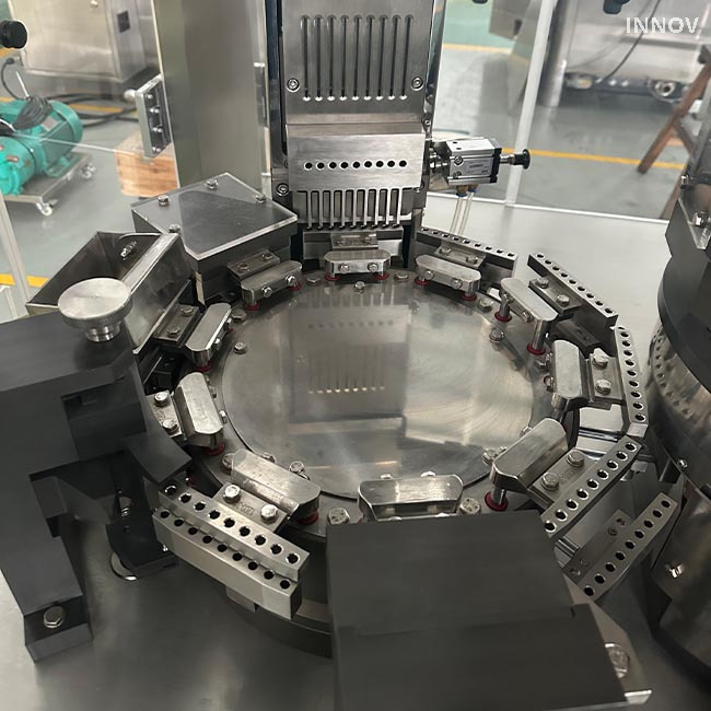 CFK-1250 Полностью автоматический наполнитель медицинских капсул для фармацевтического производства