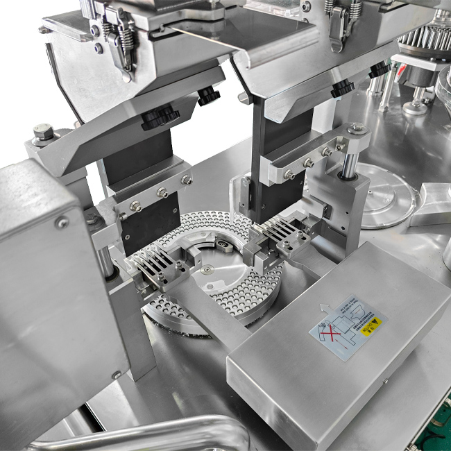 Наполнитель капсул оборудования для инкапсуляции с двойной головкой аптеки CGN208-S полуавтоматический