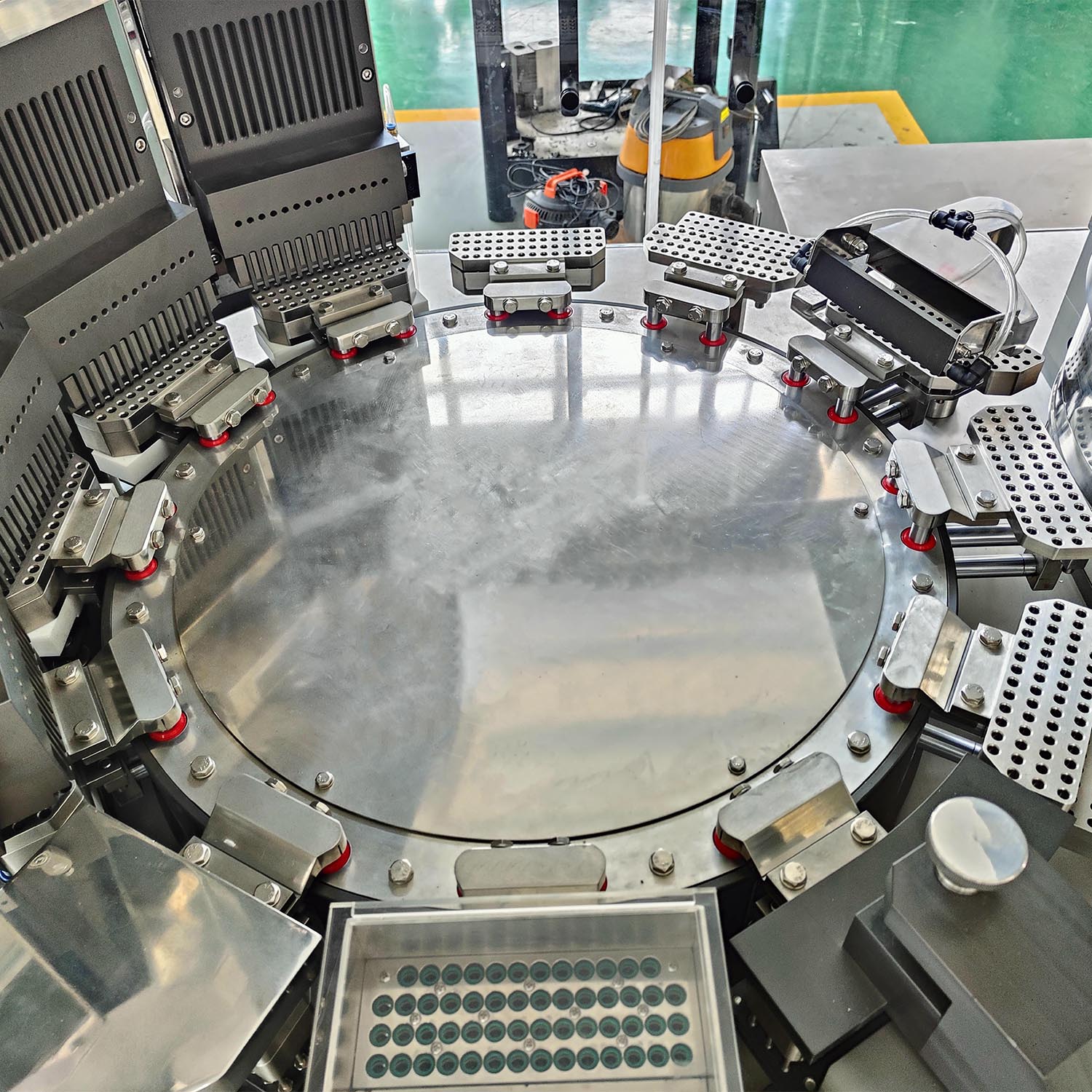 NJP-7500 Высокоскоростная автоматическая машина для наполнения капсул – 7500/мин