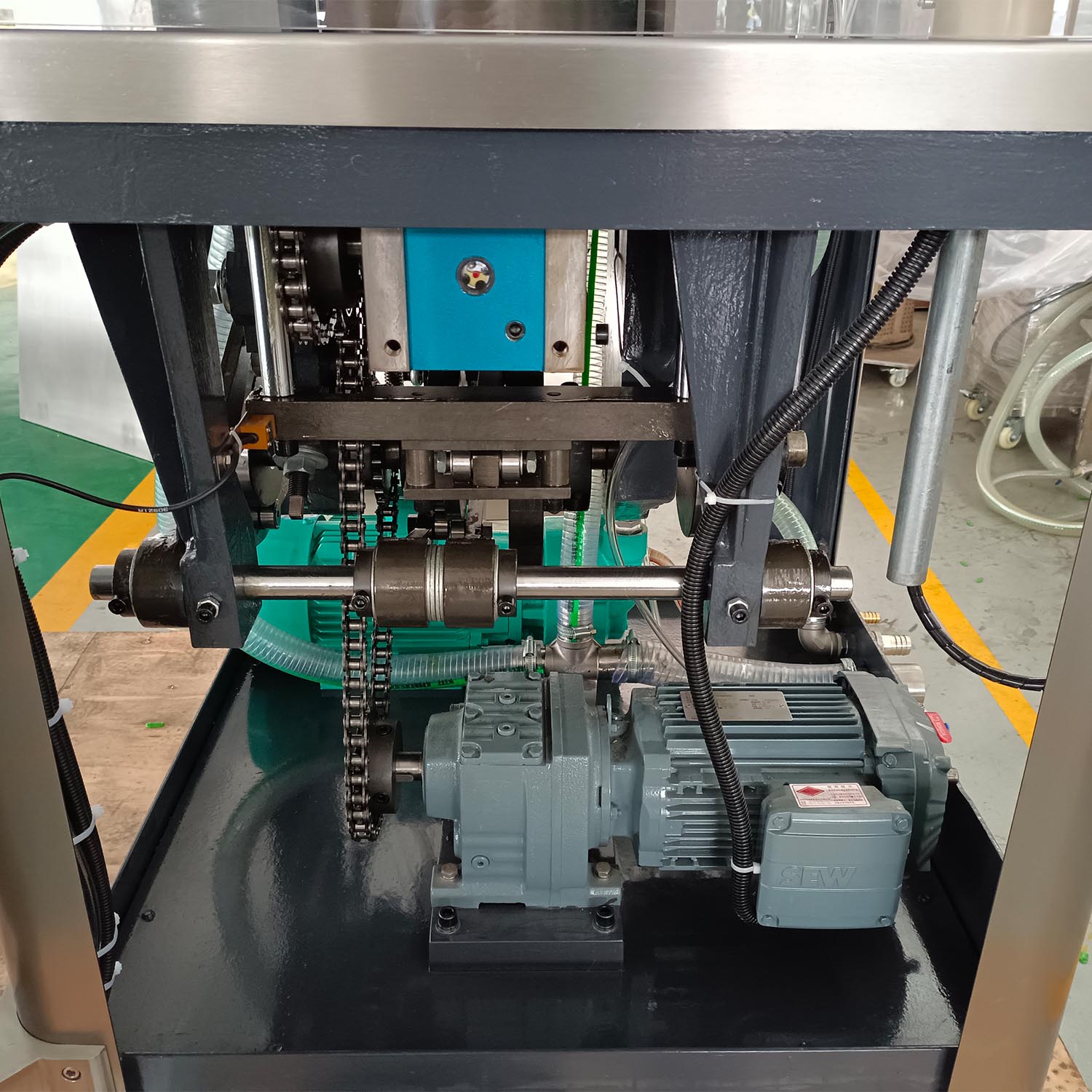 NJP-400C Небольшая машина для наполнения капсул фармацевтическими порошковыми гранулами Наполнитель капсул