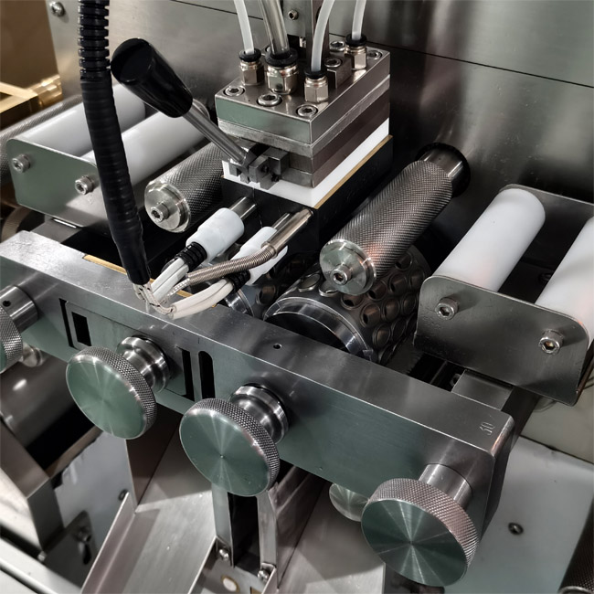 Линия по производству косметических и фармацевтических машин для капсулирования мягких капсул IRH-130