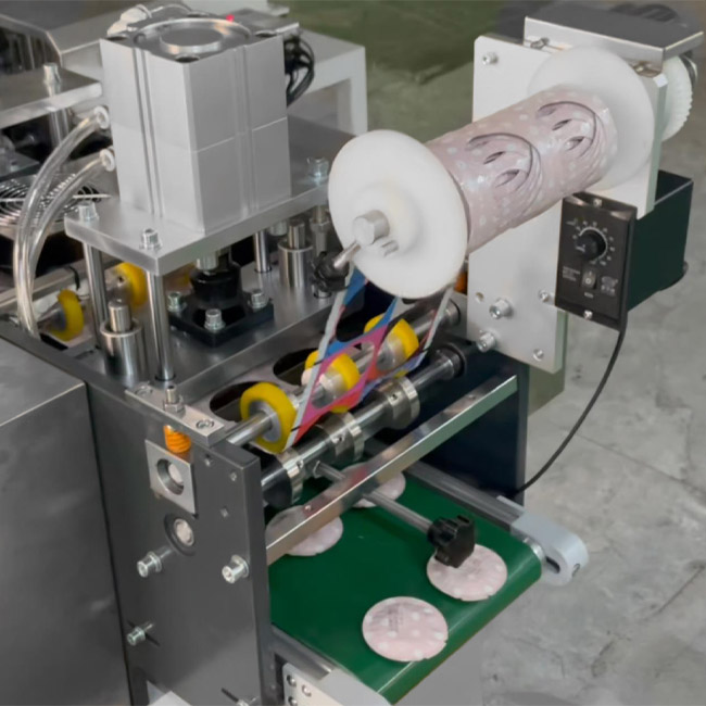 4-рядная автоматическая упаковочная машина для упаковки презервативов